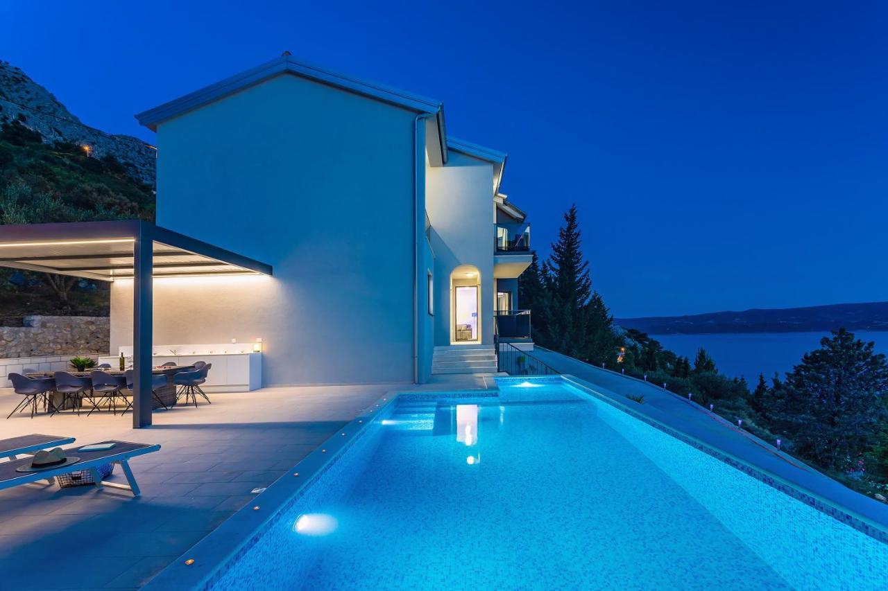 Villa Belvedere With Heated Pool, Billiards, Media Room, Sea Views,10 Pax Omis Exterior photo