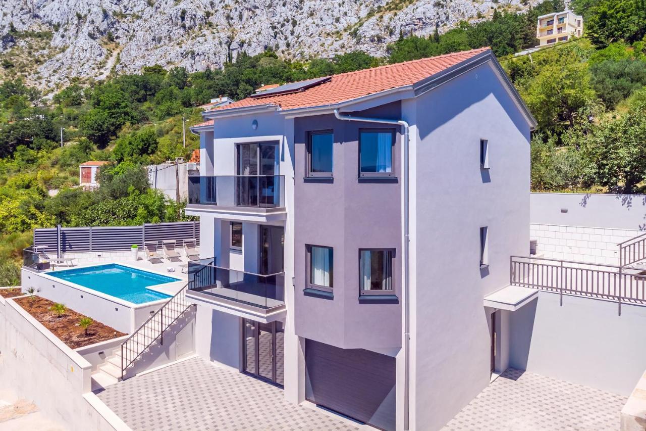 Villa Belvedere With Heated Pool, Billiards, Media Room, Sea Views,10 Pax Omis Exterior photo