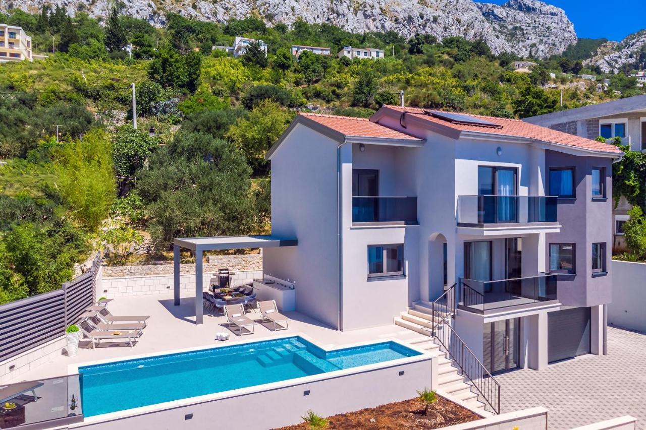 Villa Belvedere With Heated Pool, Billiards, Media Room, Sea Views,10 Pax Omis Exterior photo
